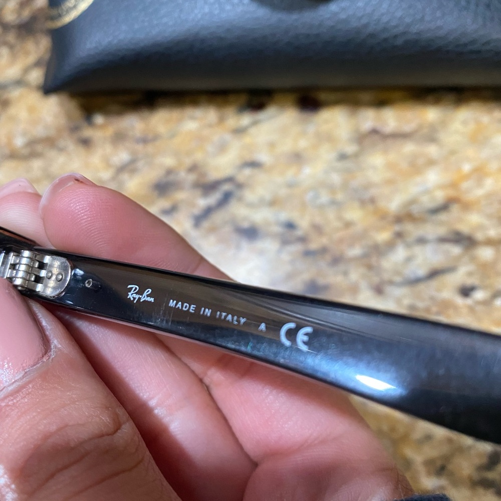 Raybans 4147 - Picture 4 of 9
